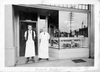 Otto&#039;s Sausages vintage photo Woodstock market